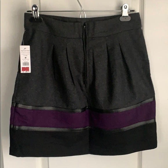 Brand new grey wool skirt - Picture 2 of 4